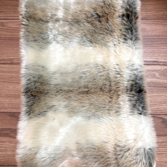 Scarf - Picture 1 of 1